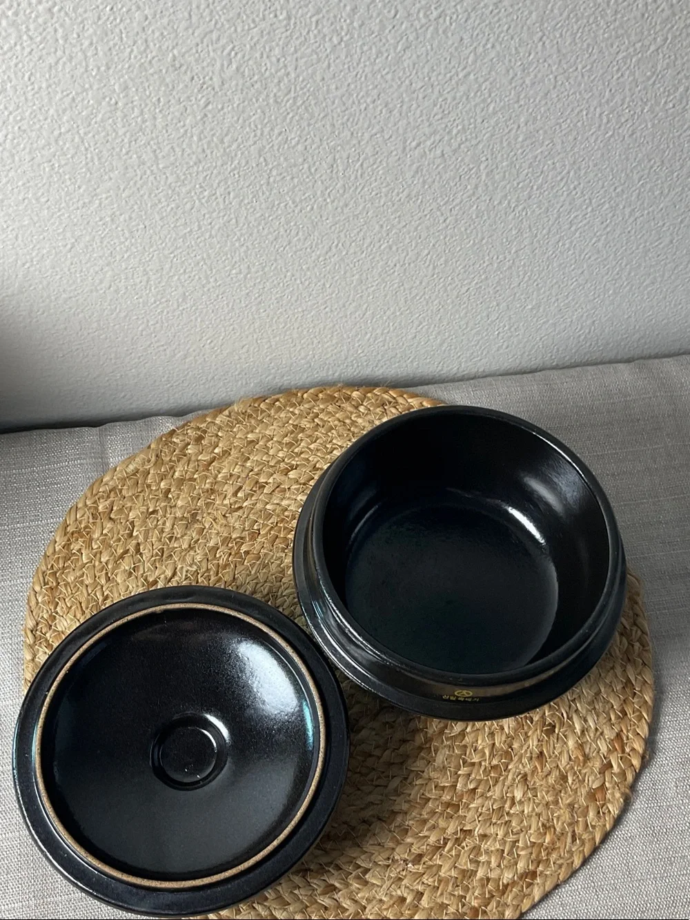 Vintage Korean Shinil Ttukbaegi Clay Pot Set 2 Stoneware Soup Bowls w/Lids